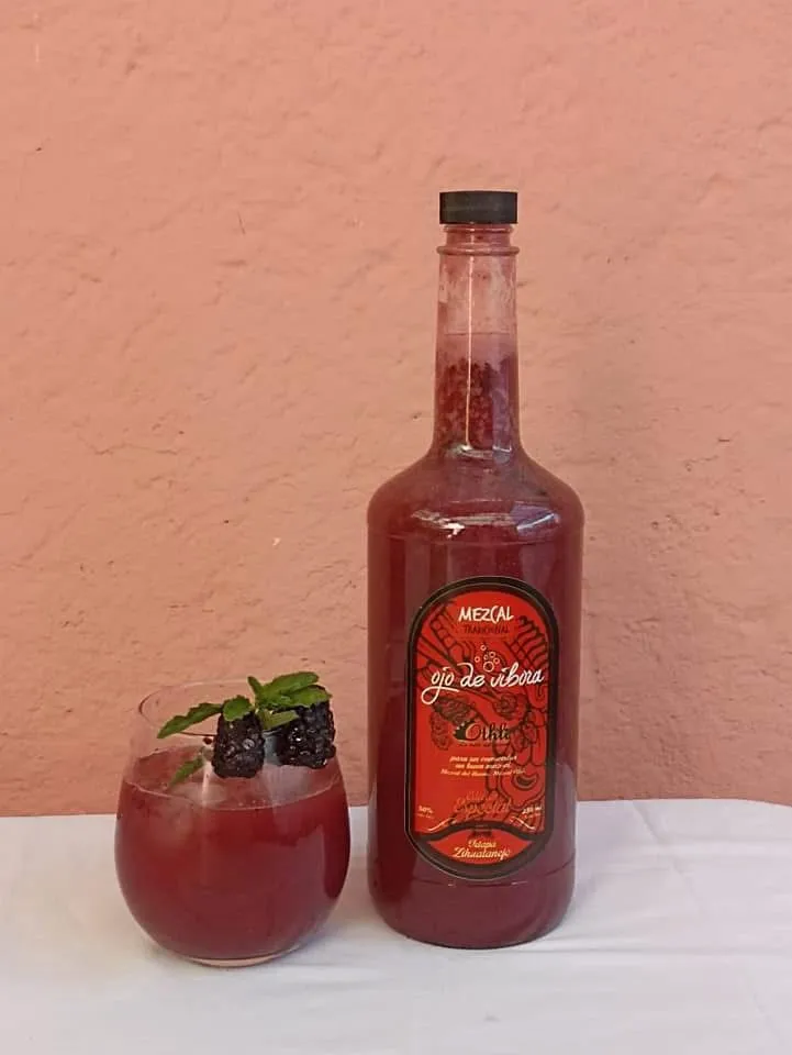 Mezcal sabor Mora